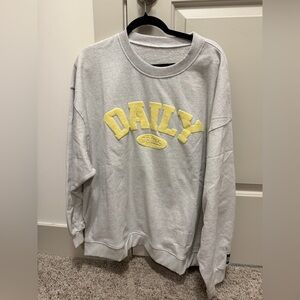 Daily Drills M/L Grey & Yellow Sweatshirt. 💛⚡️